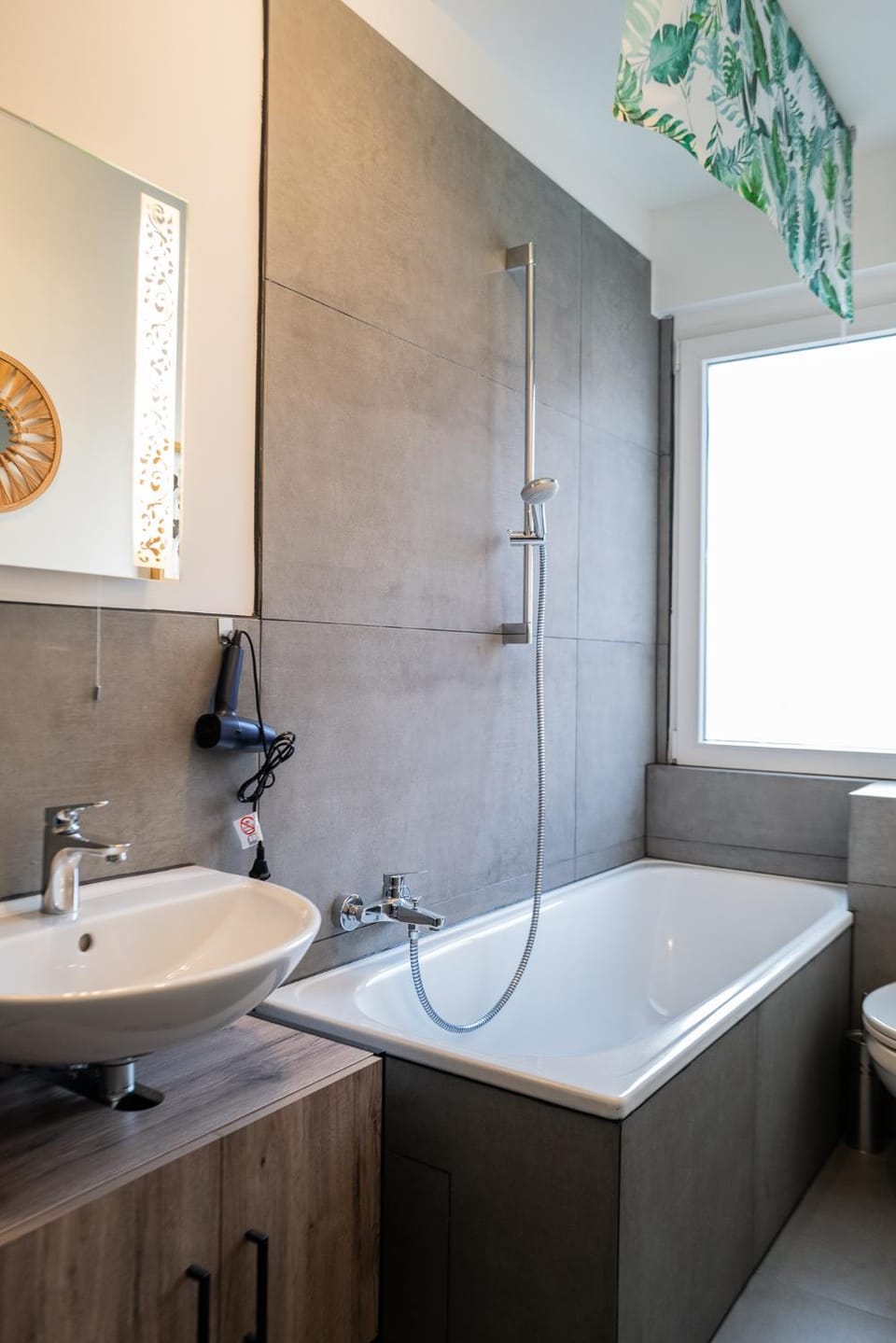 Bathroom, Bath, towels
