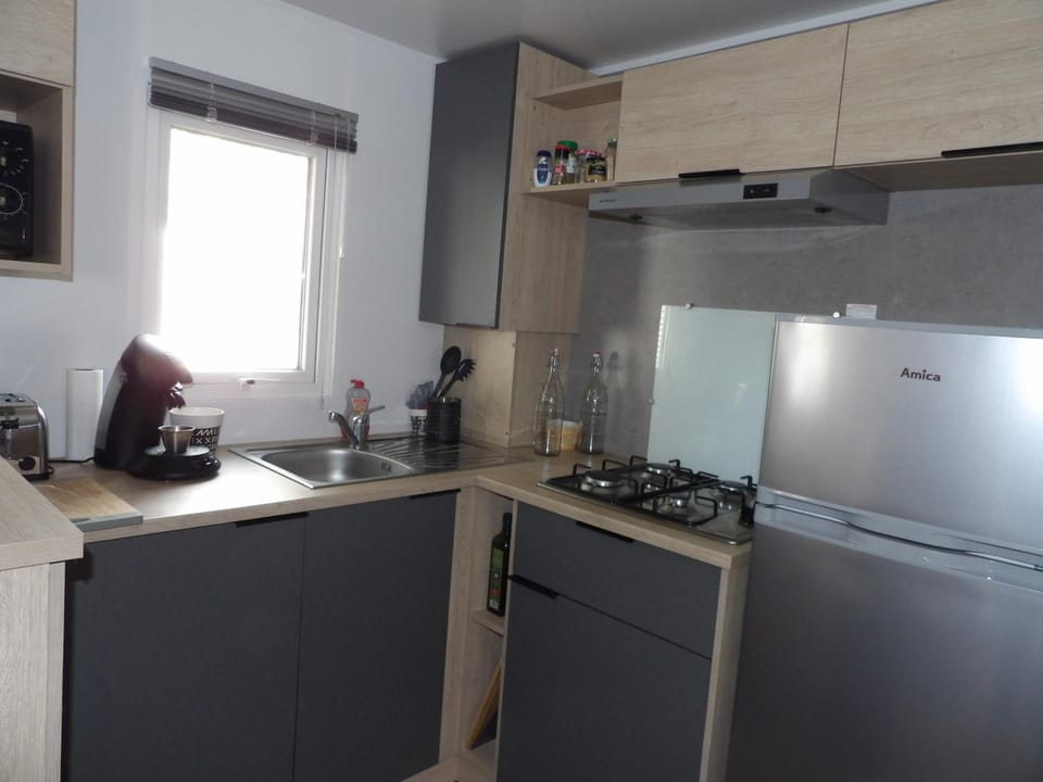 St Cyprien Mobil home 6 personnes Linge inclus House in Saint-Cyprien