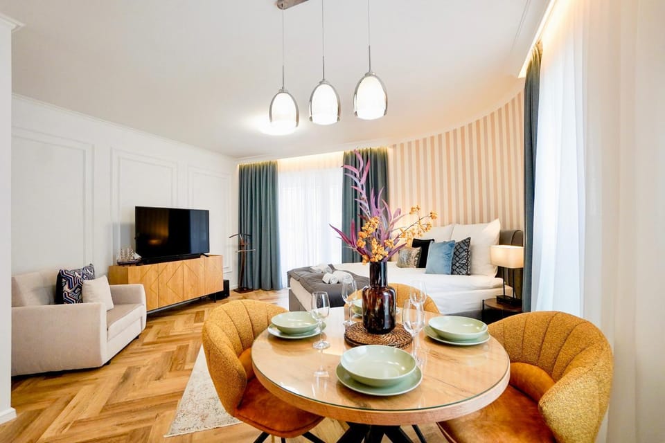 Communal lounge/ TV room, Bed, TV and multimedia, Living room, Photo of the whole room