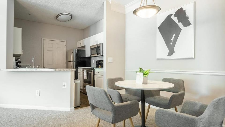 Landing at Avana Thornblade - 2 Bedrooms in Greer Apartment in Greer