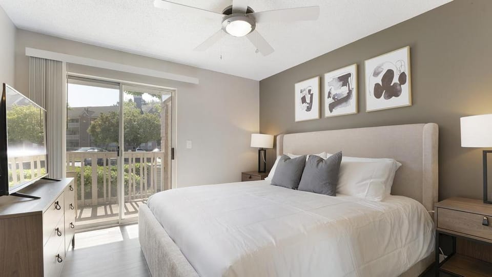 Landing at Bartram Park - 3 Bedrooms in Southside Apartment in Jacksonville