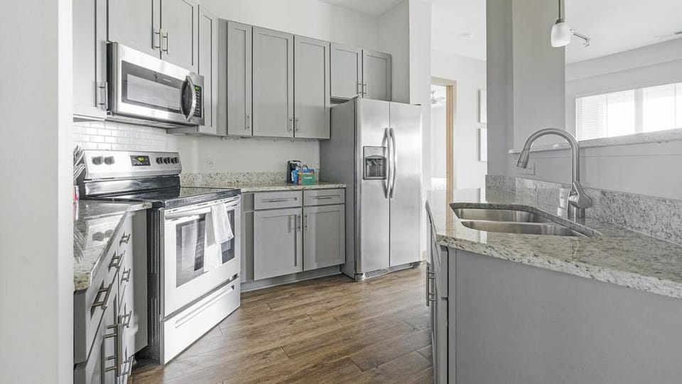 Landing at Grace Park - 3 Bedrooms in Grace Park Apartment in Morrisville