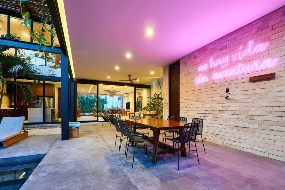 Patio, Seating area