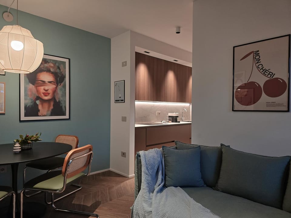 Kitchen or kitchenette, Living room, Dining area