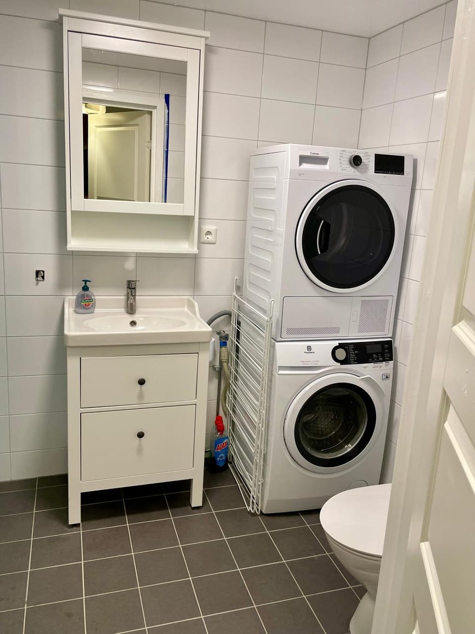 Bathroom, washing machine, dryer