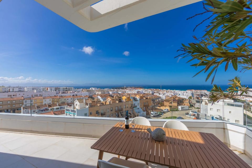 View (from property/room), Balcony/Terrace, Sea view