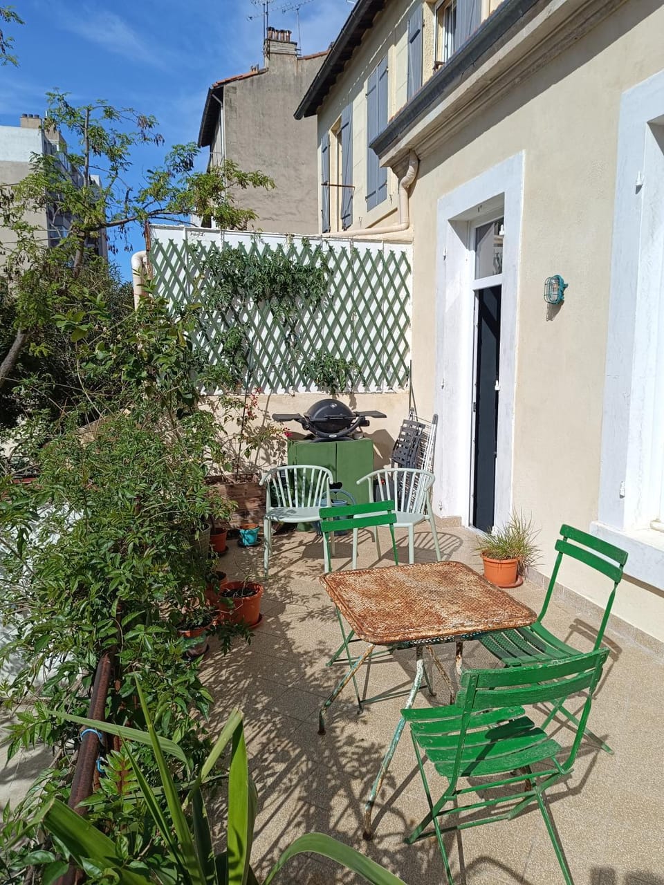 Patio, BBQ facilities, Balcony/Terrace