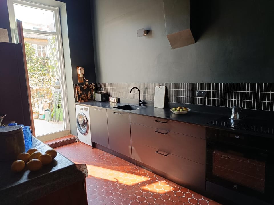 Kitchen or kitchenette, Kitchen or kitchenette