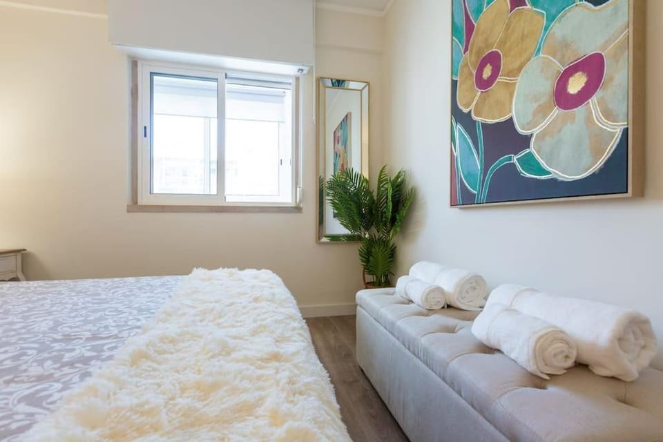 beachome4u4 / Carcavelos beach Apartment in Carcavelos