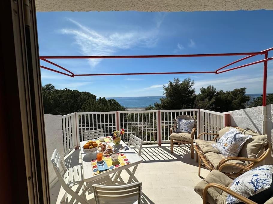 Patio, Day, Natural landscape, View (from property/room), Balcony/Terrace, Sea view