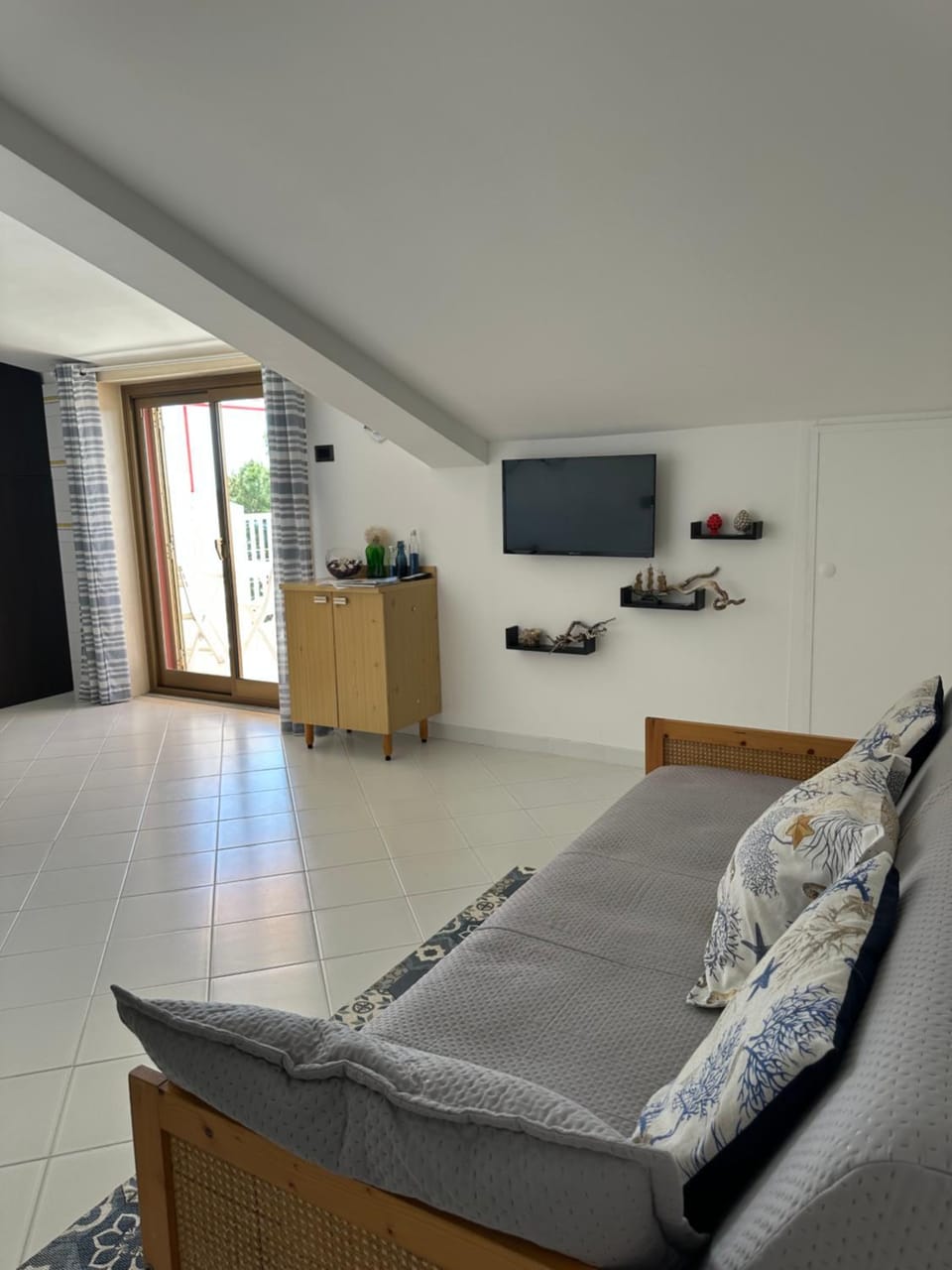 {[Apartment On The Sea +Terrace]}•Dan's house Apartment in Calabria