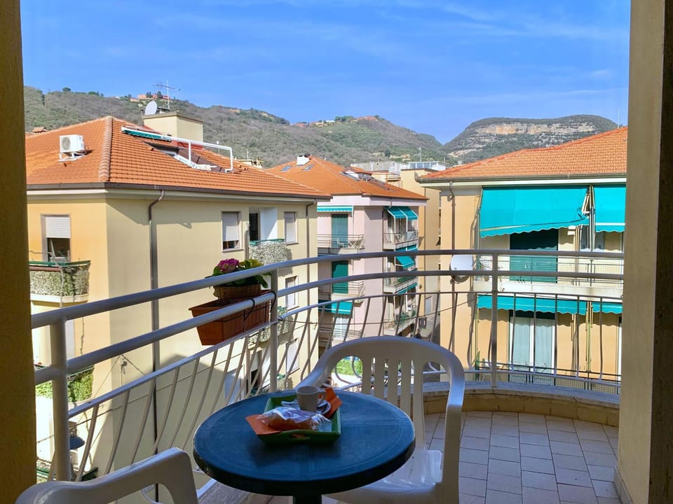 Day, Natural landscape, View (from property/room), Balcony/Terrace, Mountain view