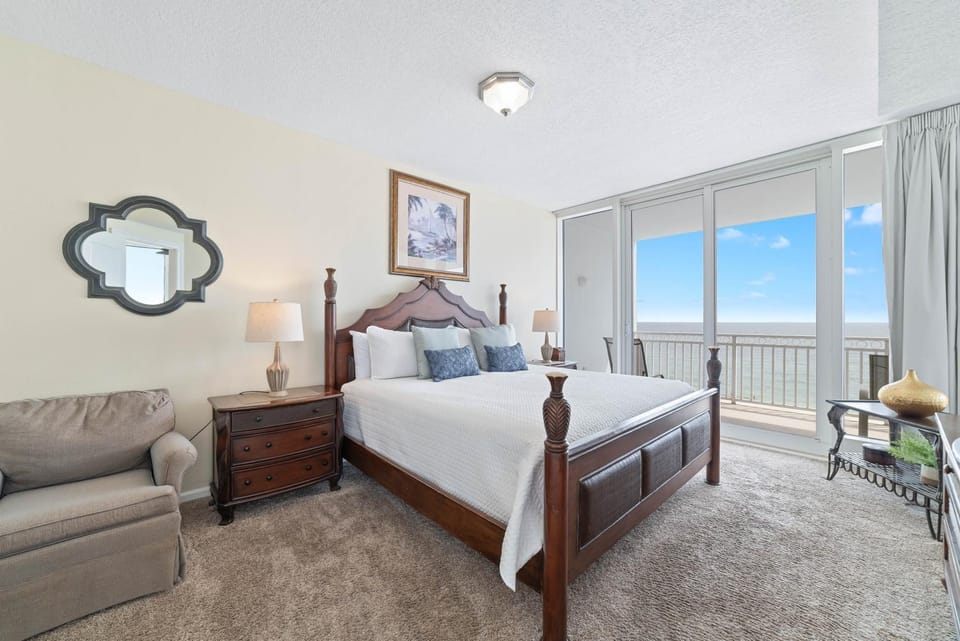 The Colonnades 703 House in Gulf Shores
