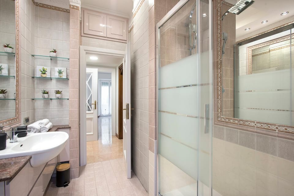 Shower, Bathroom