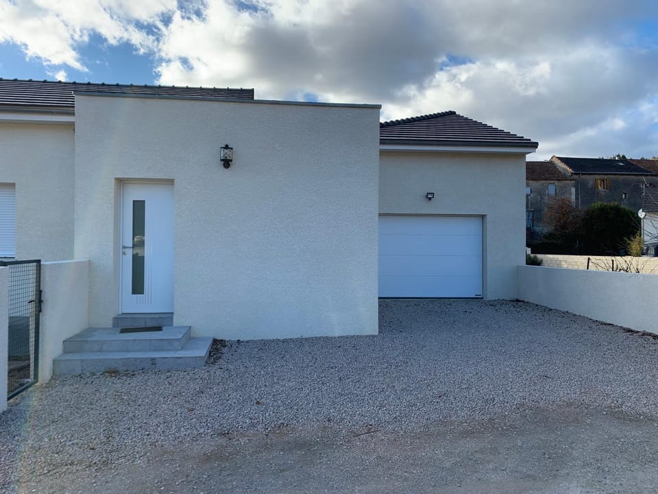 Property building, Day