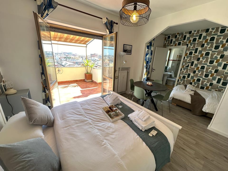 Seating area, Bedroom