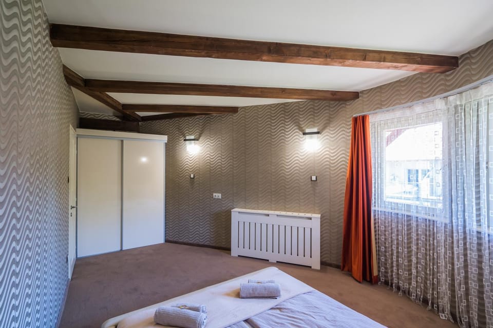 Bed, Bedroom, wardrobe