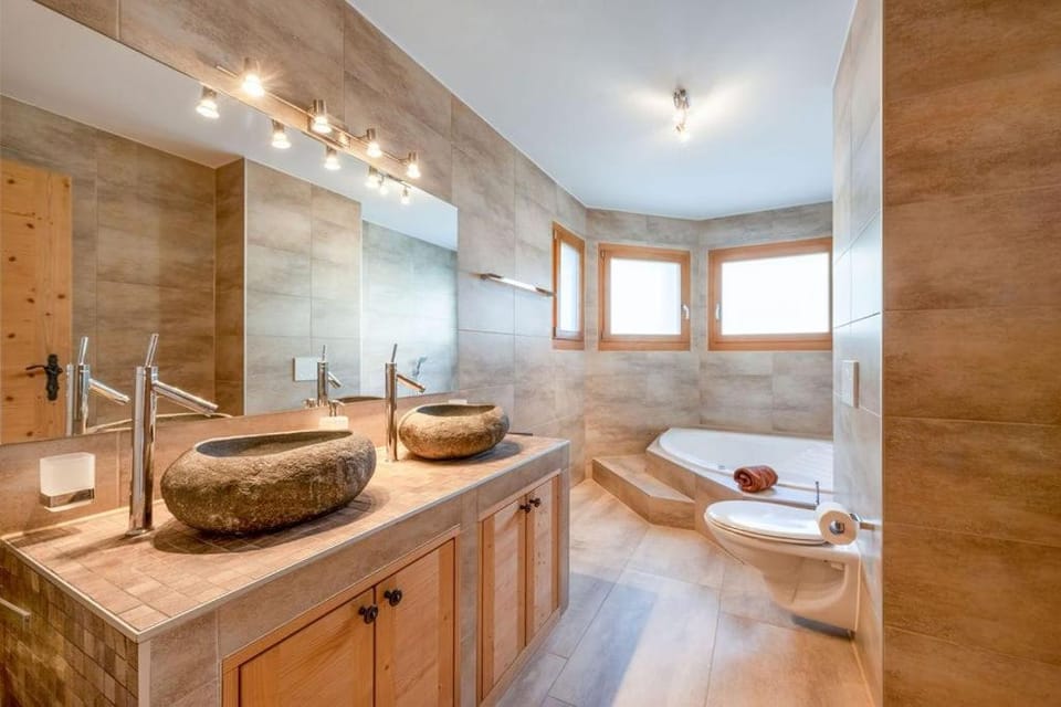 Bathroom, Bath, towels