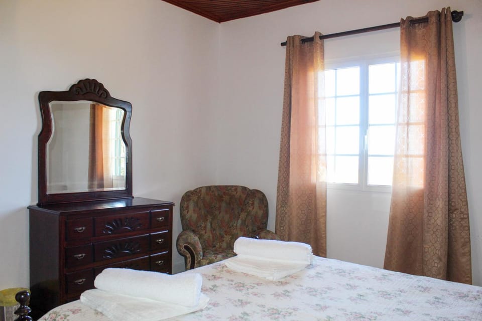 Bed, Bedroom, storage, wardrobe