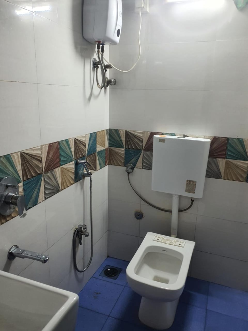 Bapuji Dormitory Hostel Mumbai Hostel in Mumbai
