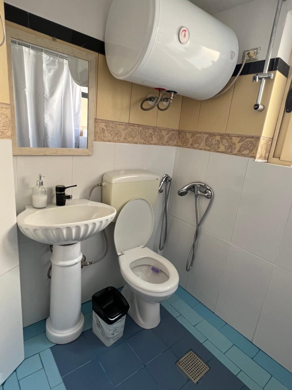 Ajni’s House Apartment in Vlorë