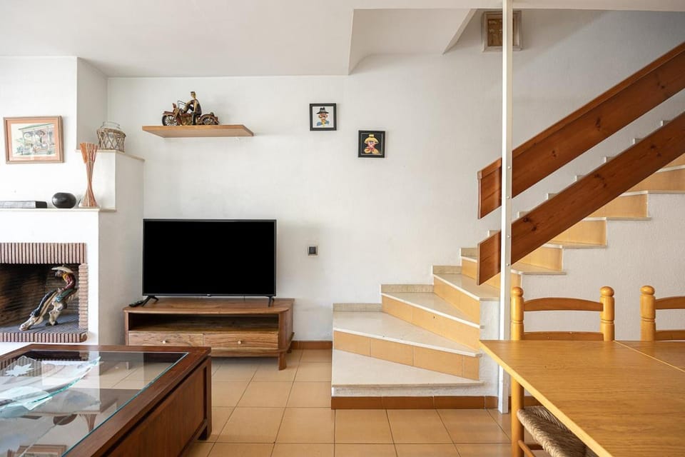 House 5 Mins From Montgat Beach House in Maresme