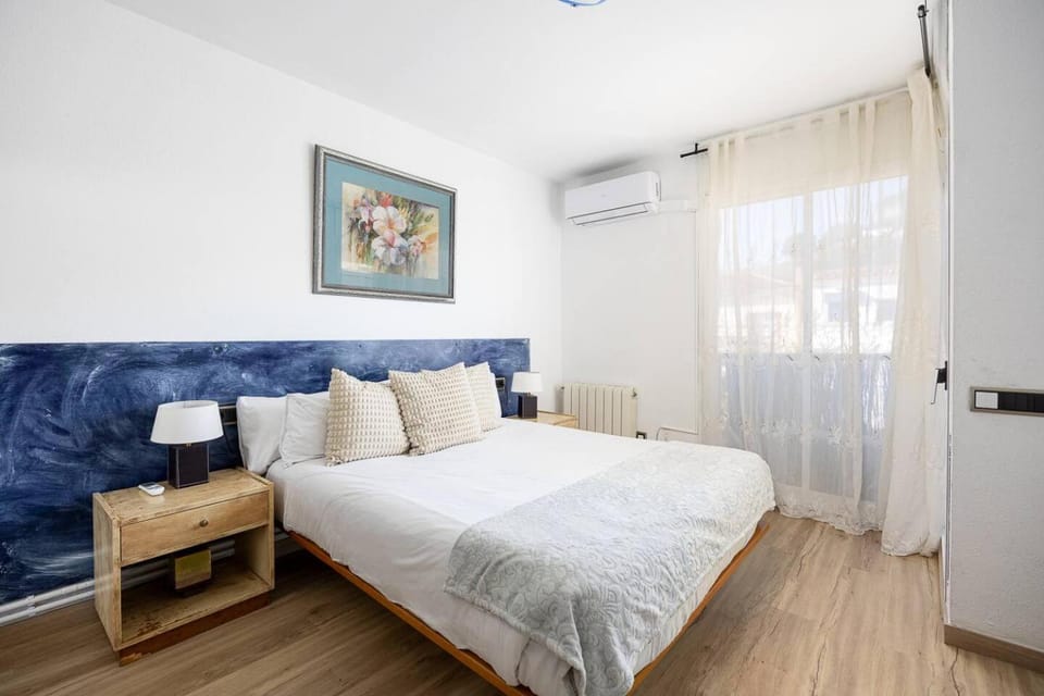 House 5 Mins From Montgat Beach House in Maresme