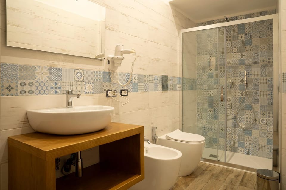 Shower, Toilet, Bathroom, bidet