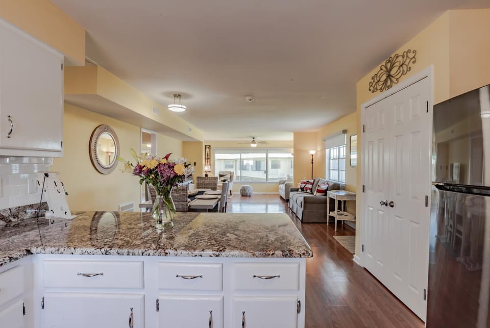 Stylish Condo with a view of the water House in Dauphin Island