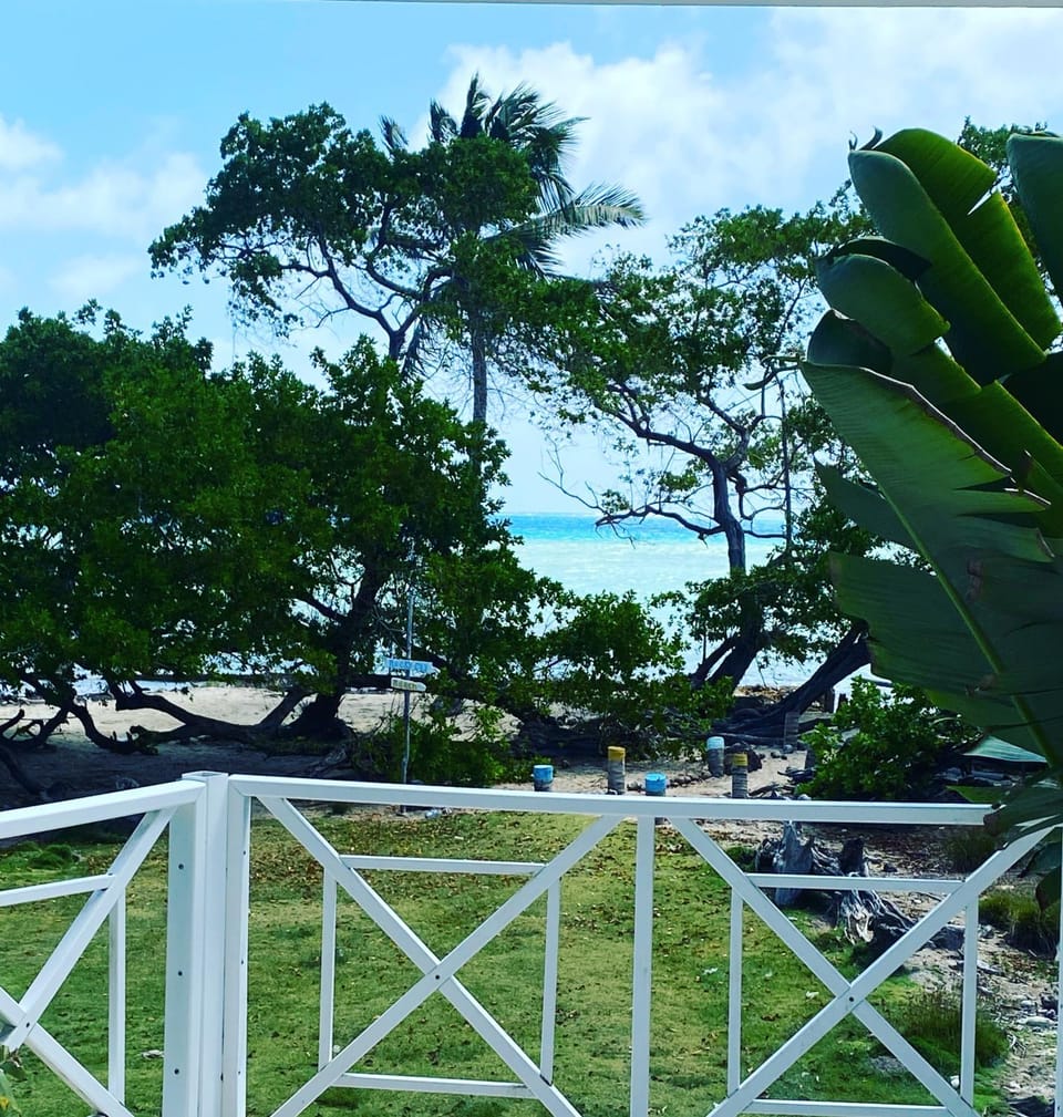 Garden view, Sea view
