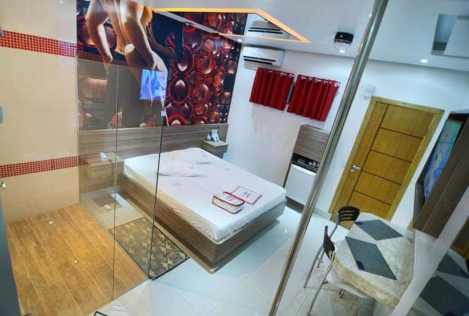 Bed, Bedroom, oven