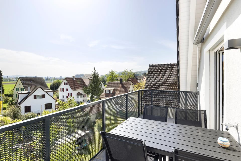 Patio, Day, View (from property/room), Balcony/Terrace