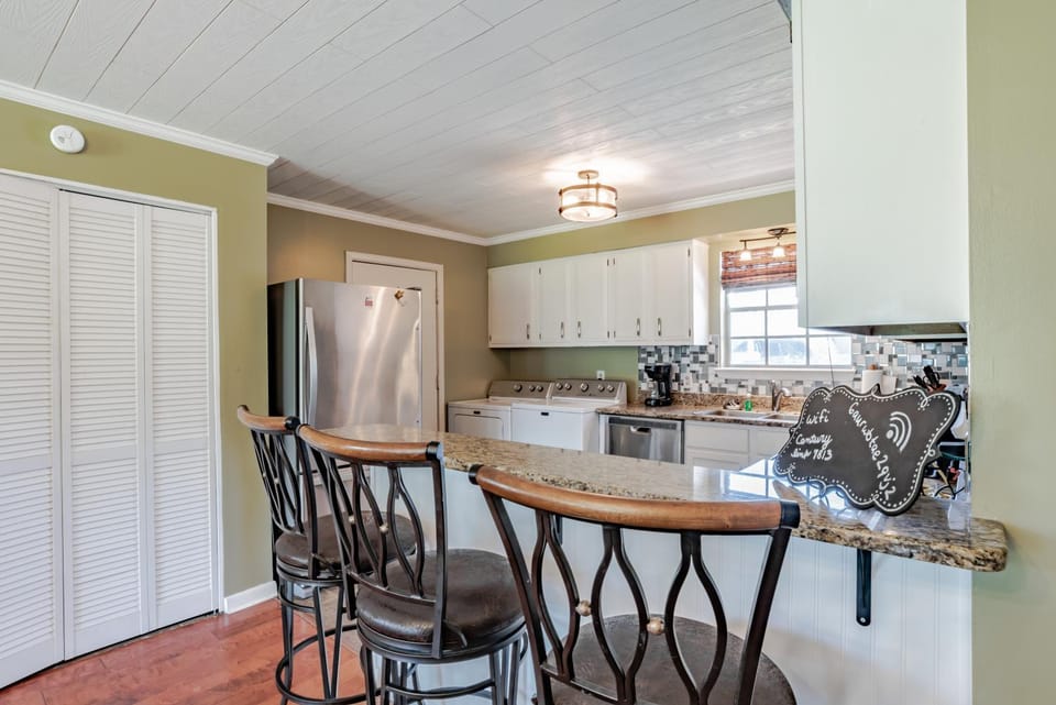 East End Beach Side Bungalow House in Dauphin Island