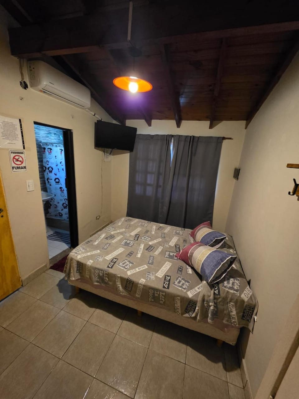 Hospedaje los Buhos Bed and Breakfast in Moreno