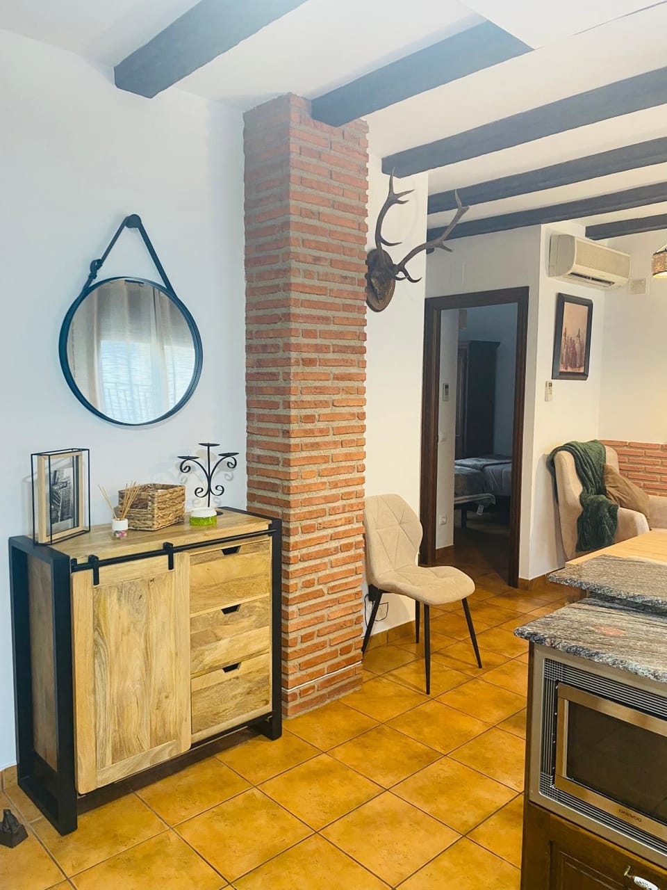 Kitchen or kitchenette, Living room, Photo of the whole room, Seating area