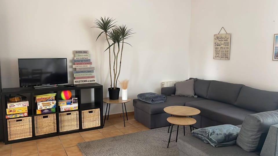 Villa con Piscina privada, BBQ y Jardín a 10' de la playa House in Baix Penedès