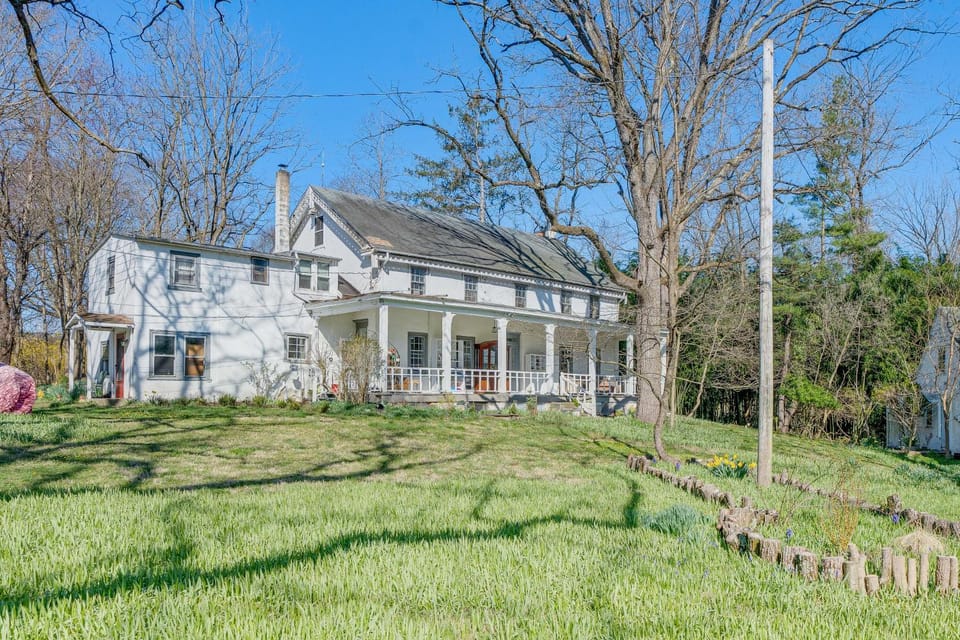 Experience a 17th-Century Spring Manor House in New Jersey