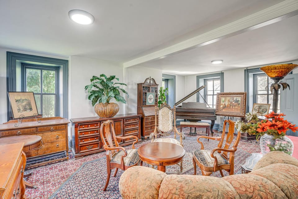 Experience a 17th-Century Spring Manor House in New Jersey