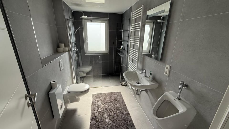 Toilet, Bathroom