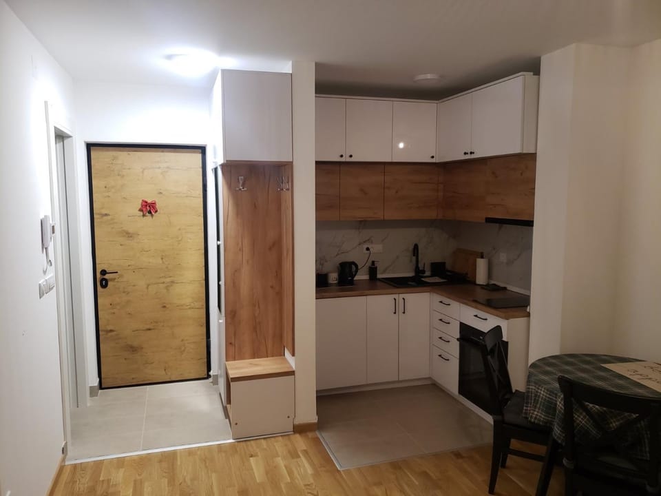 Divčinova B15 Apartment in Zlatibor District, Serbia