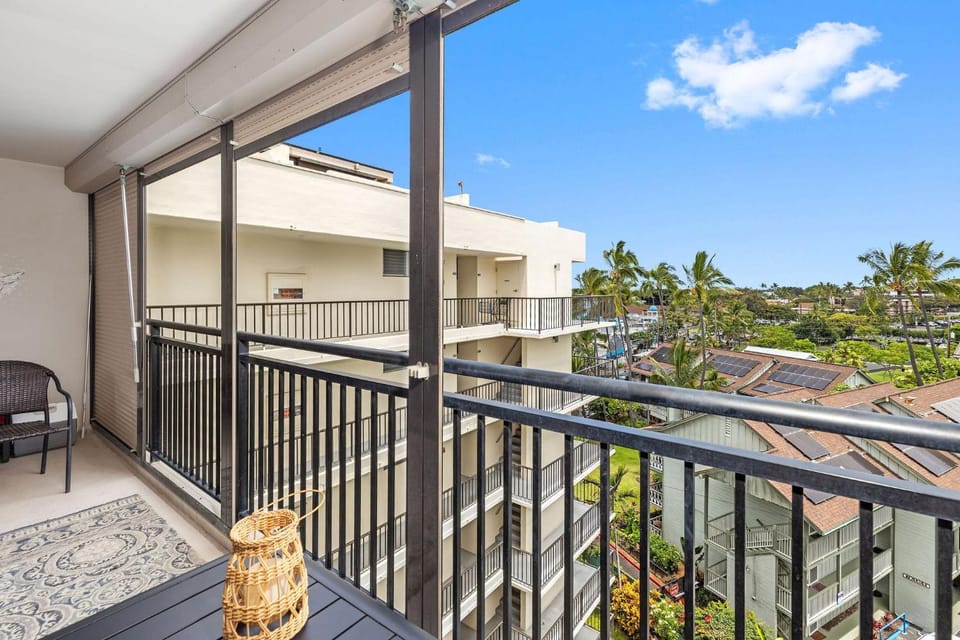 Kona Alii 707 House in Holualoa