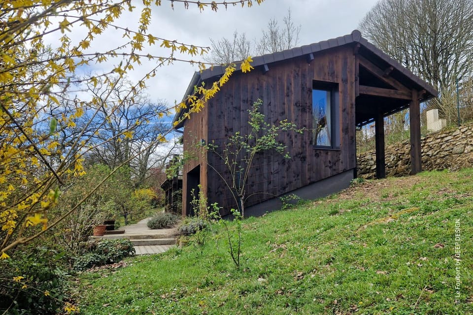 Property building, Spring, Day, Natural landscape, Garden, Garden, Garden view
