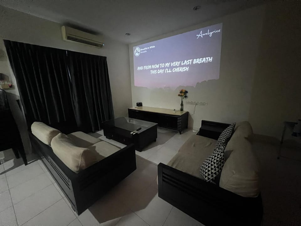 Little Theatre Home Setia Indah Austin House in Johor Bahru