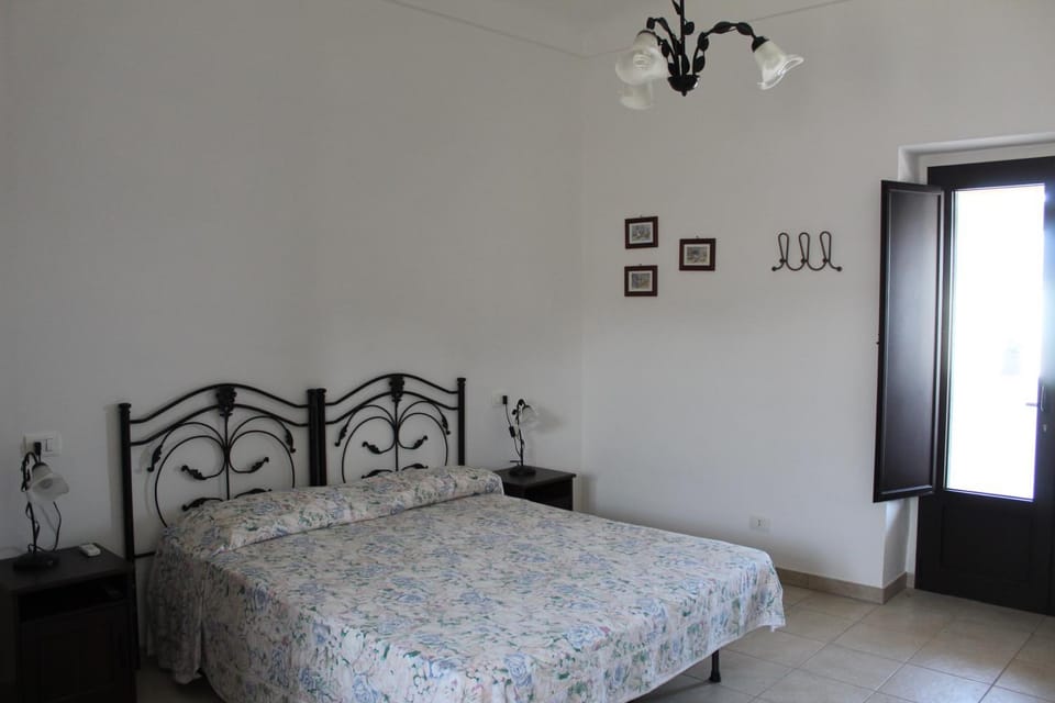 Trulli Nonna Grazia -miramonti Country House in Province of Taranto