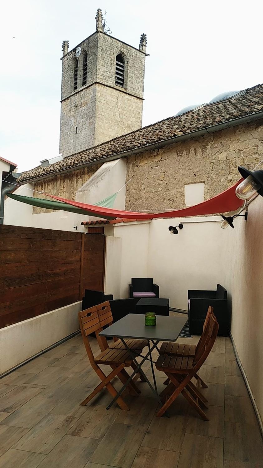 Patio, View (from property/room), Balcony/Terrace, Dining area, Inner courtyard view