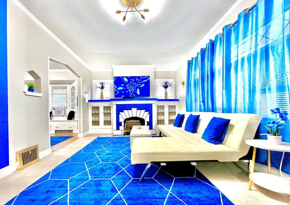 TV and multimedia, Living room, Seating area