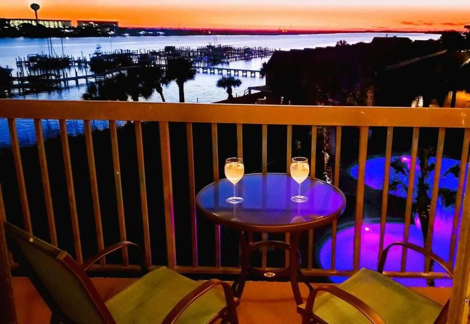 Pirates Bay Getaway! House in Fort Walton Beach