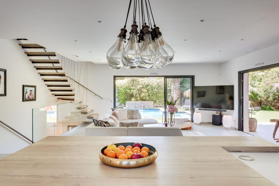 Villa W&M Home, Prestige, Confort & Piscine Villa in Marseille