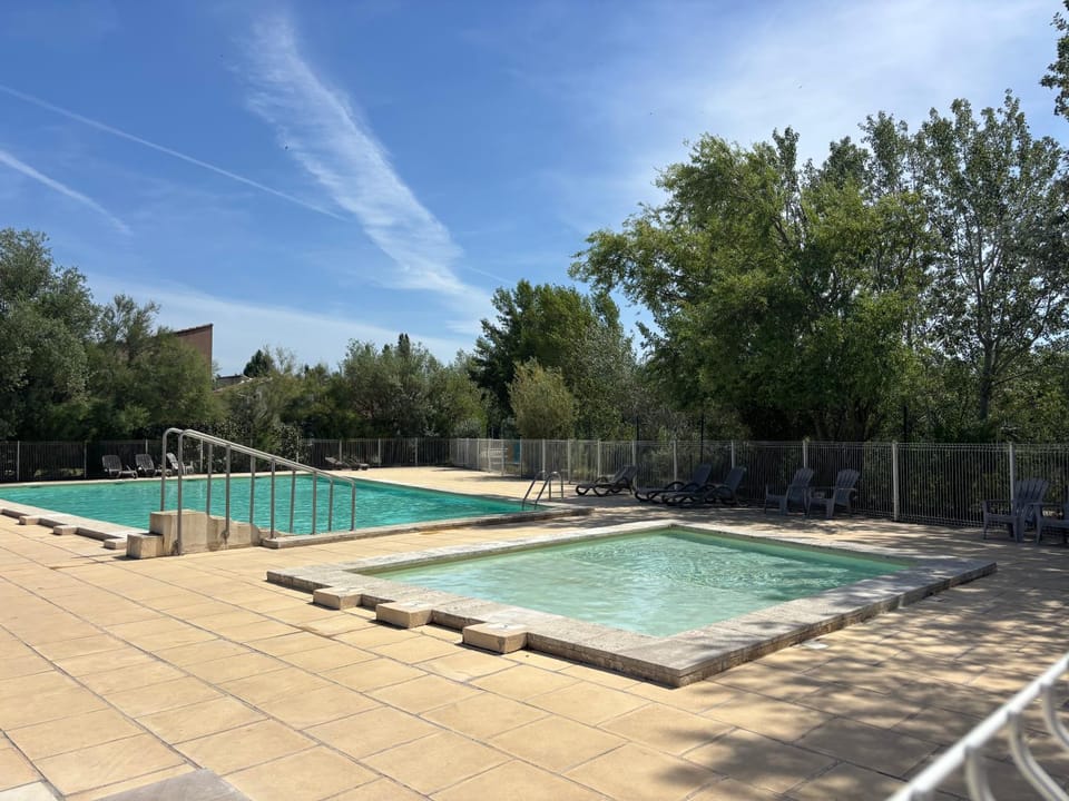 Day, Pool view, Swimming pool, sunbed