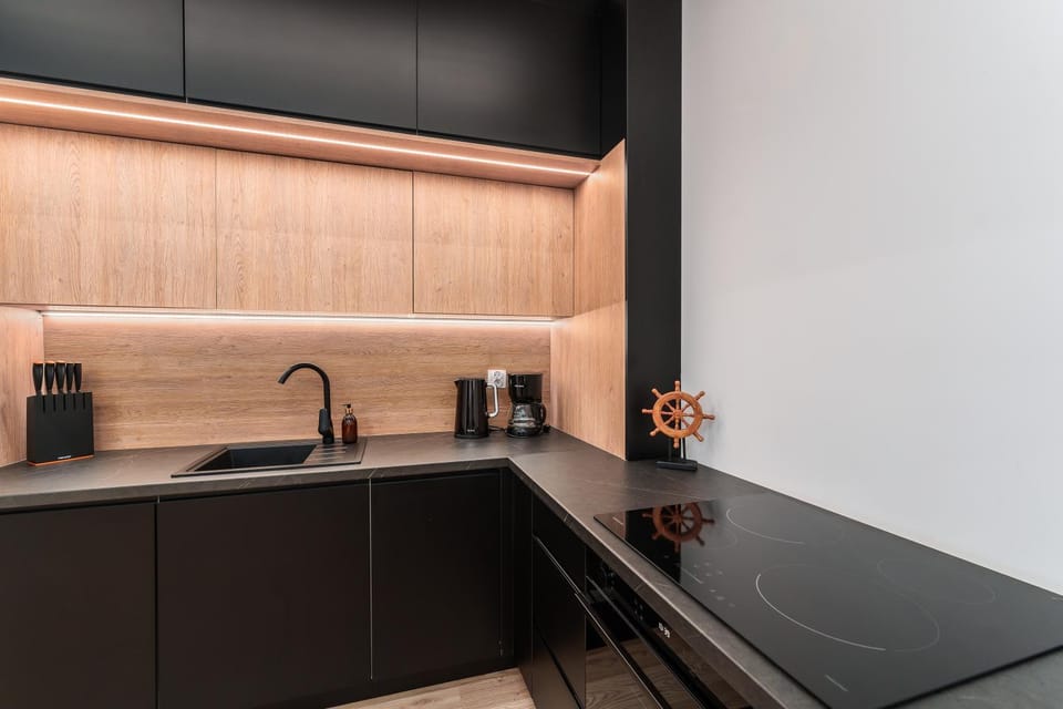 Kitchen or kitchenette